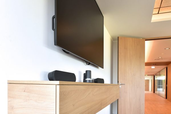 Aménagements meubles salle de réunion